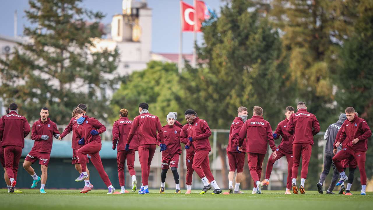 Fatih Tekke’nin eli güçlendi: Trabzonspor’da iki önemli oyuncu sahalara döndü