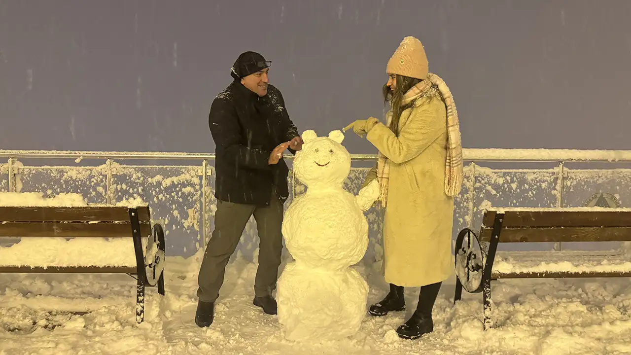 Artvin beyaza büründü: Kar yağışı hayatı olumsuz etkiliyor