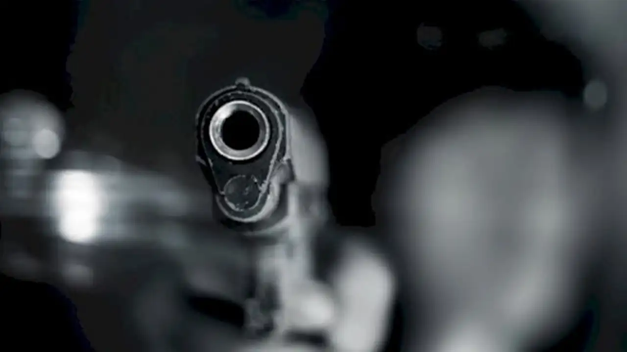 Giresun’da icra işlemi kanlı bitti: Katip silahla vuruldu