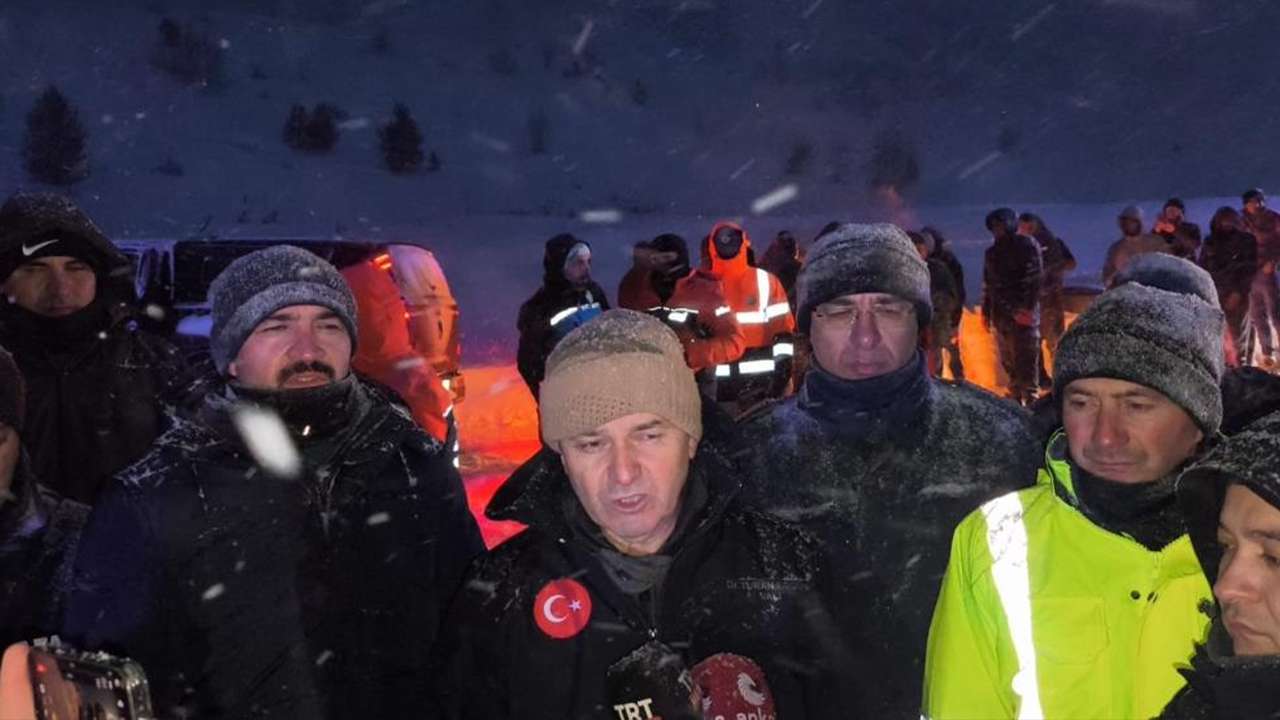 Artvin’de çığ felaketi: Bir cansız bedene ulaşıldı, iki kişi aranıyor