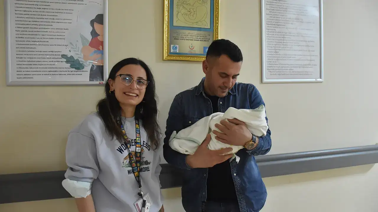 Gümüşhane'de yılın ilk bebeği "Elif Ada" dünyaya geldi