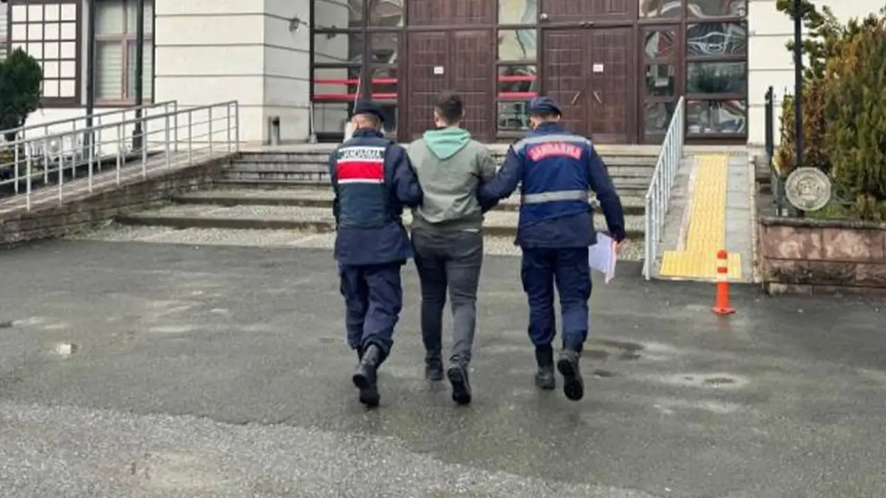 Rize'de uyuşturucuya geçit yok: Bonzaiyle yakalandı