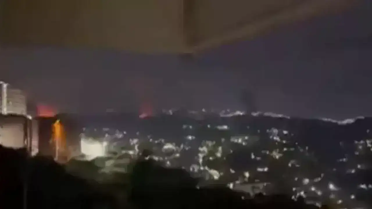 Venezuela'da peş peşe patlama sesleri: Uçak sesleri duyuldu, alevler yükseliyor