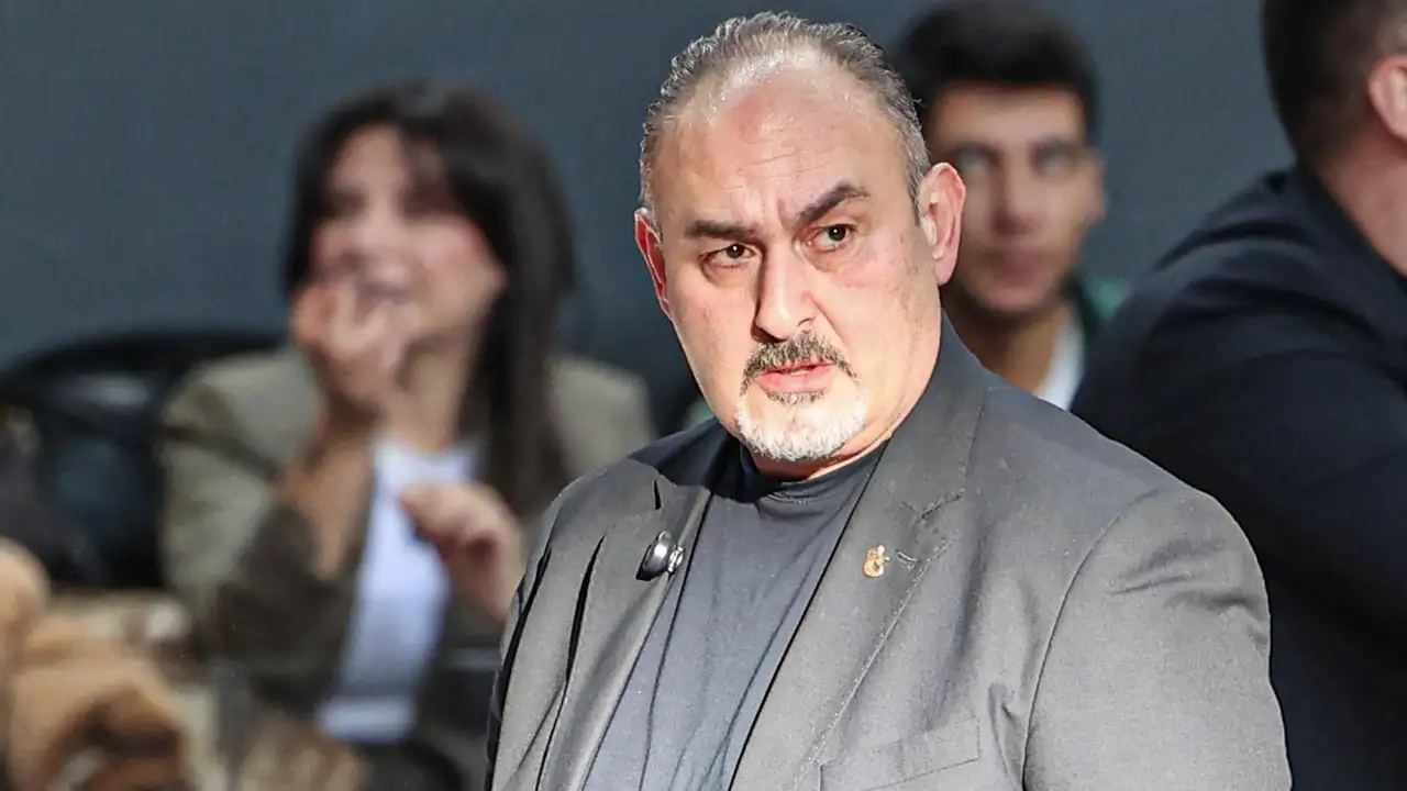 Trabzonspor Başantrenörü Ernak maç sonrası konuştu: "Biz kazandıkça mutlu oluyoruz"