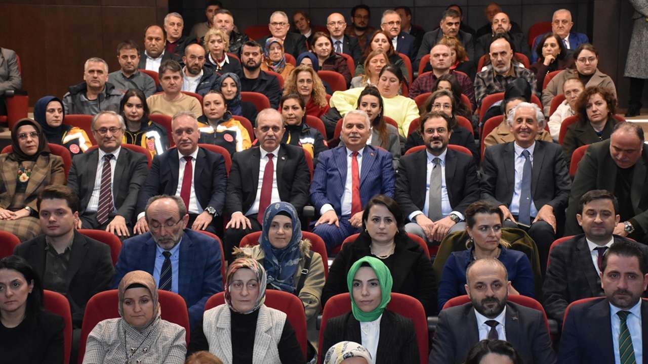 Trabzon’da sağlıklı Türkiye yüzyılı için önemli adım: Geleceğin sağlık haritası çiziliyor