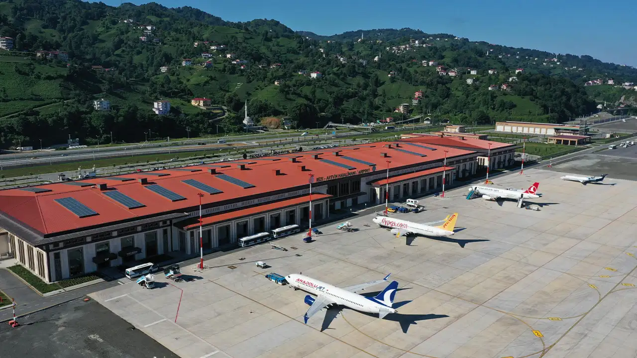 Bakan Uraloğlu açıkladı: Havayolunda tüm zamanların rekoru kırıldı