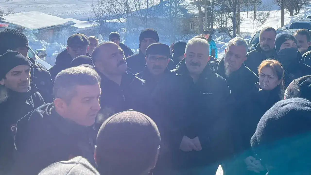 Artvin'deki çığda kayıp çoban için arama sürüyor