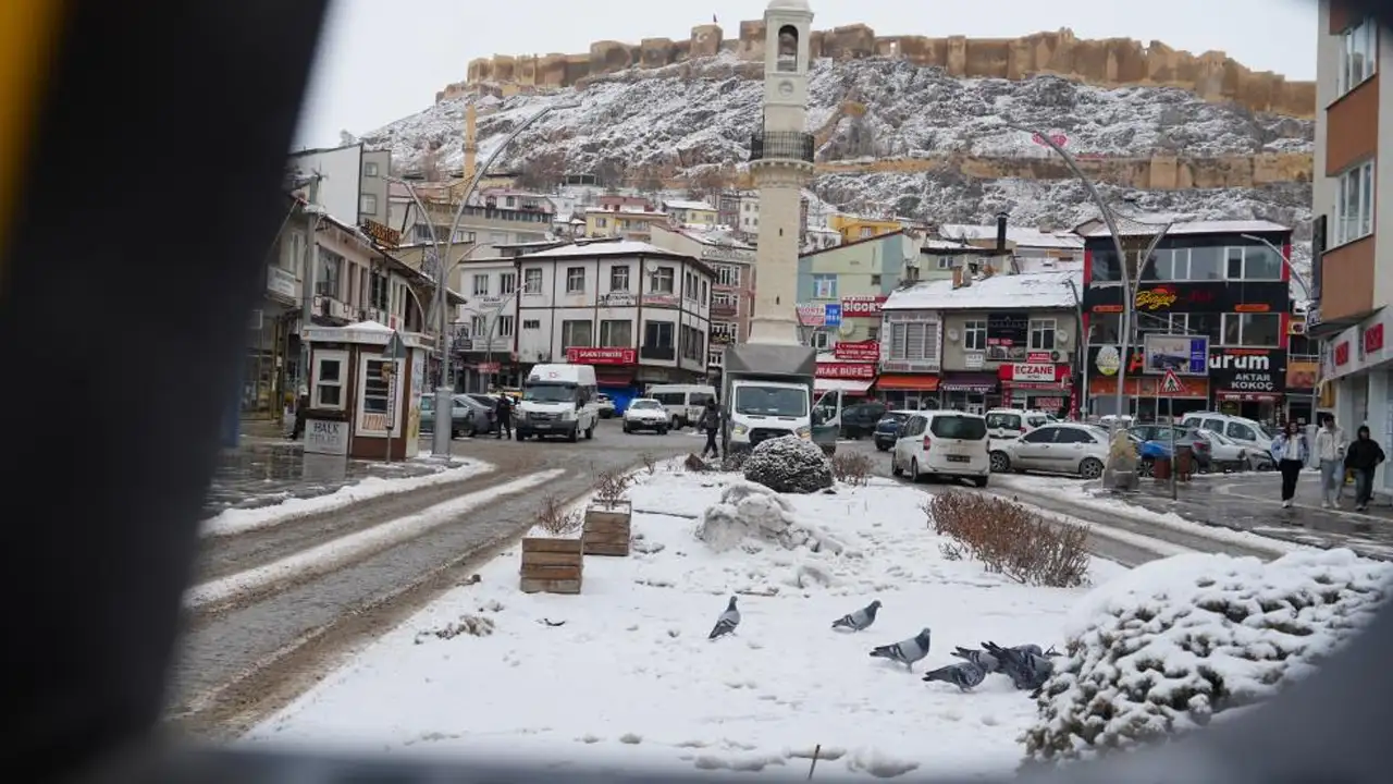 Bayburt’ta hava alarmı: Kar yağışı ve kuvvetli rüzgâr bekleniyor