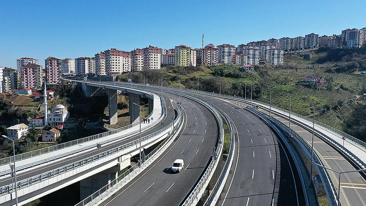 Trabzon'da trafik alarmı: Çok sayıda çalışma var