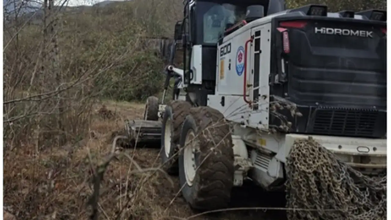 Trabzon’da 9 ilçede yol ve altyapı çalışması sürüyor