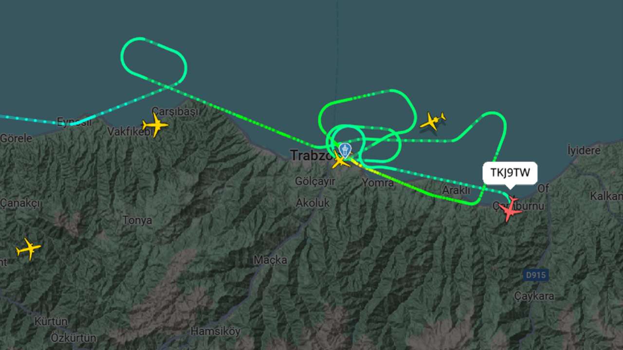 Trabzon uçağı iniş yapamadı: Havada dakikalarca tur attı