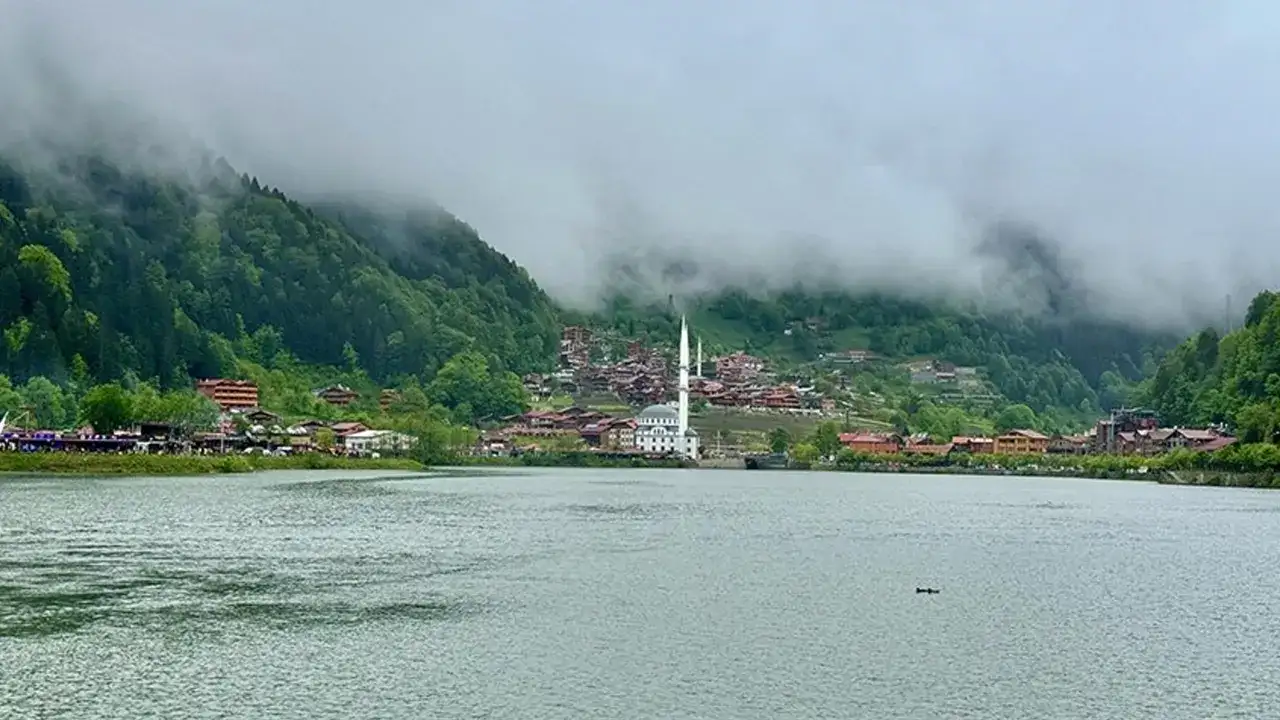 Uzungöl turizmde rekor kırdı: Konaklama sayısı 240 bini aştı