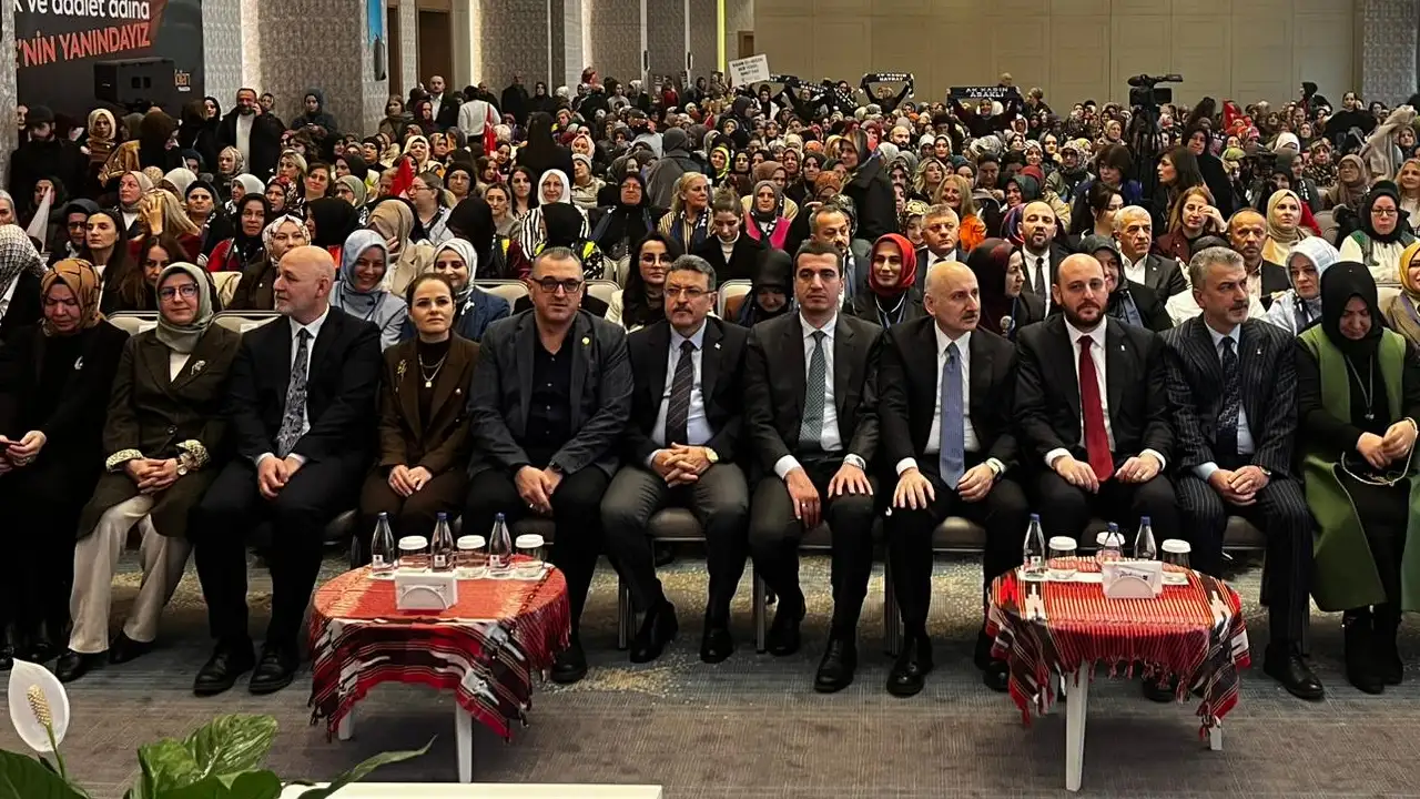 AK Parti Kadın Kolları İl Danışma Meclisi Trabzon’da gerçekleştirildi