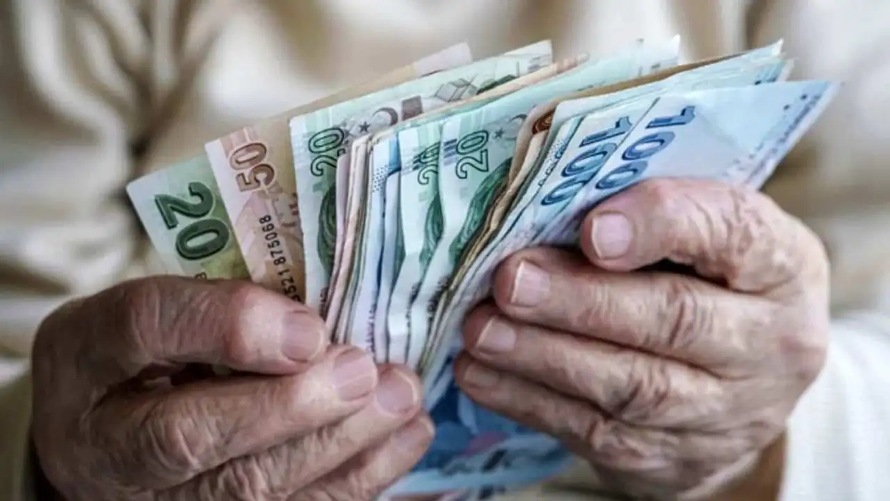 En düşük emekli maaşı 20 bin TL oluyor mu? Kritik tarih belli oldu