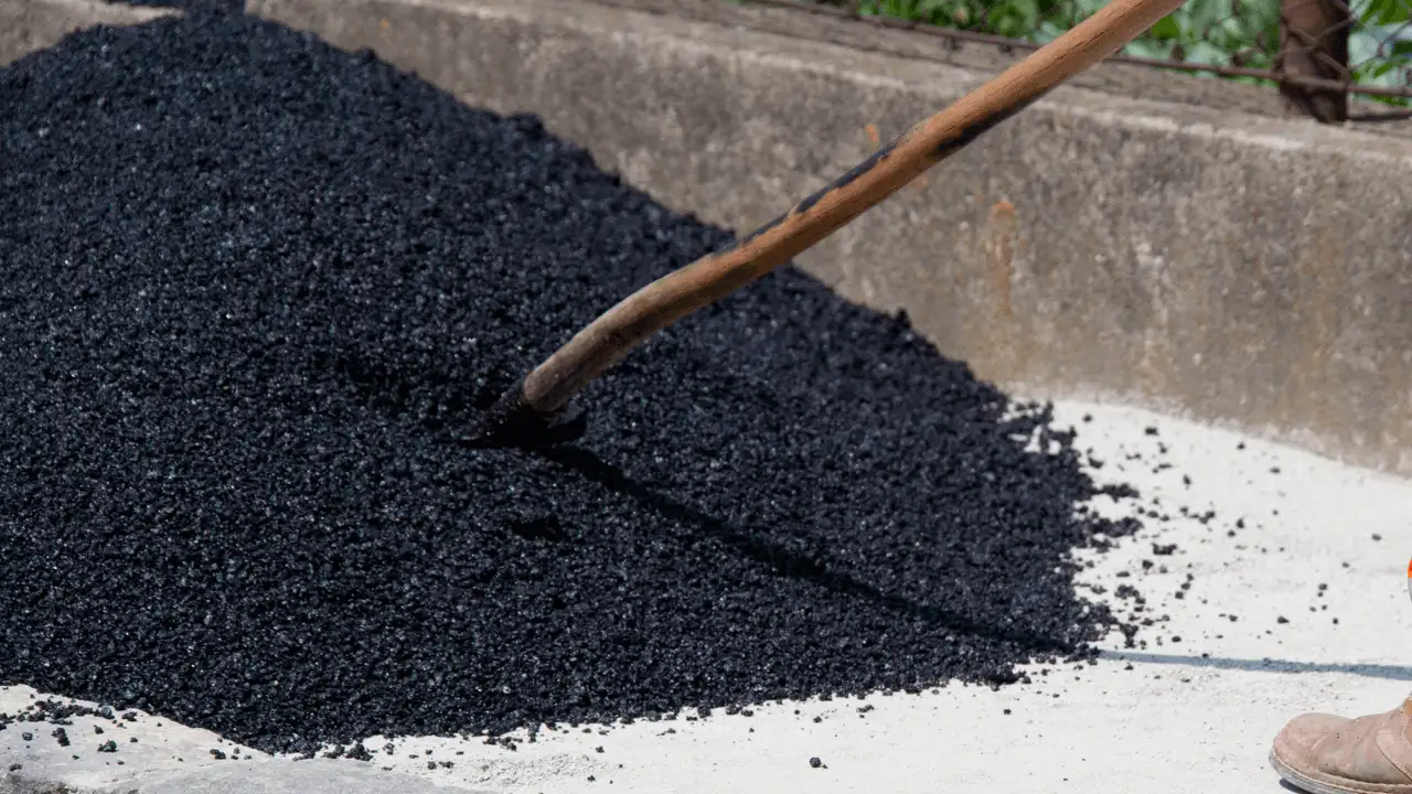 Beşikdüzü’nün asfalt tepkisi Büyükşehir Meclisi’nde gündem oldu