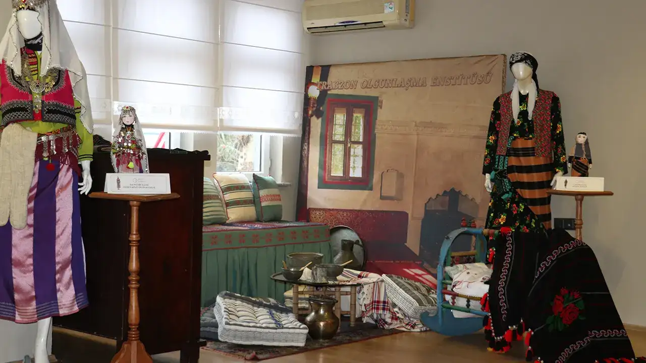 Trabzon’un unutulan kıyafetleri yeniden hayat buldu: 150 yıllık kıyafetleri gün yüzüne çıktı