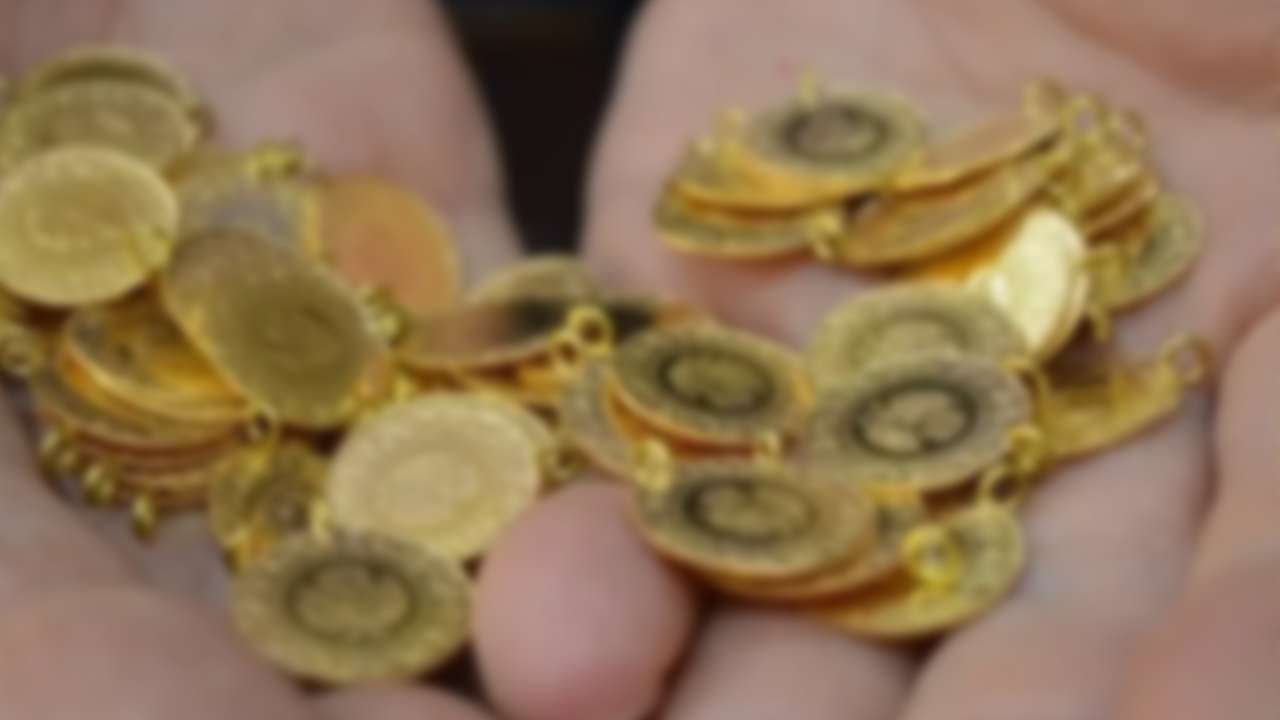 Trabzon’da yerde bulunan yüklü miktarda altın ve para sahibine verildi