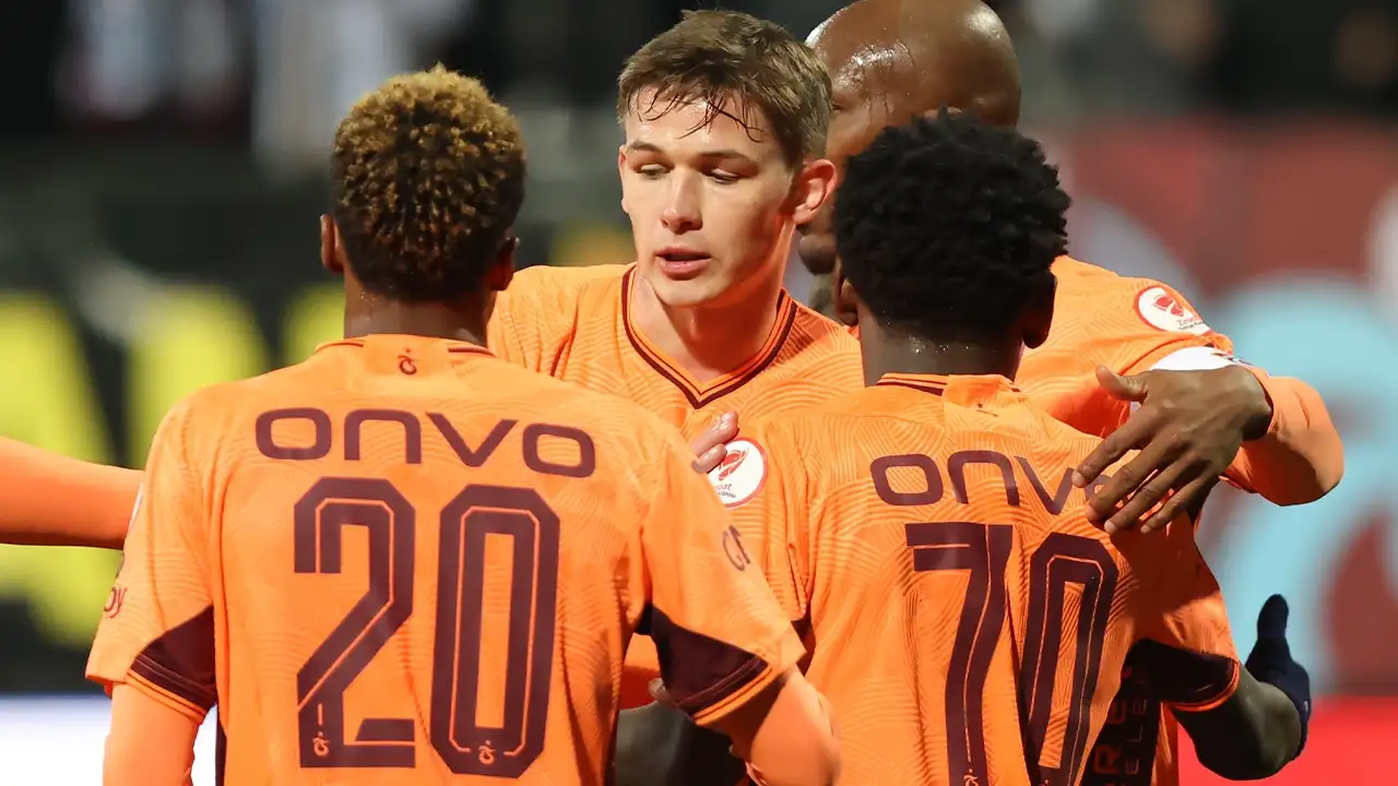 Sikan, kupada parladı; ligde geri planda kaldı