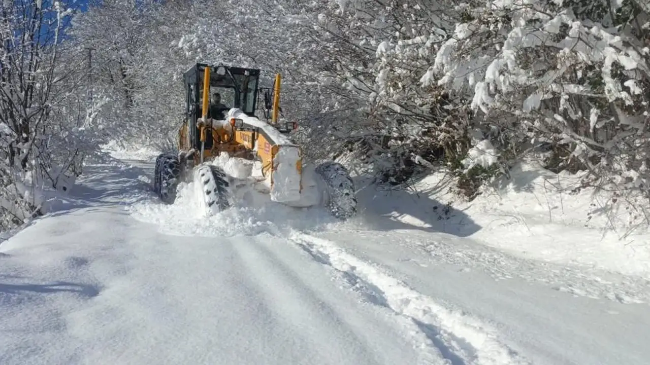 Ordu’da karla mücadele seferberliği: 18 bin kilometre yol ulaşıma açıldı