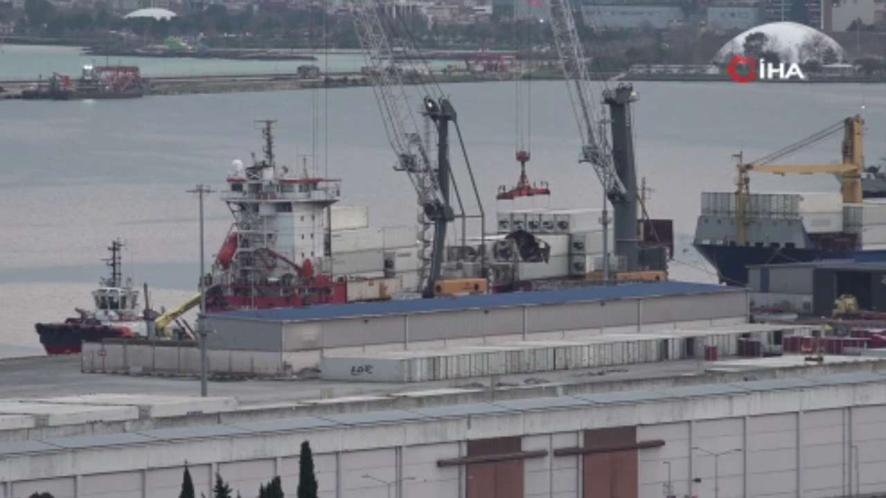 Rusya açıklarında saldırıya uğramıştı: Dev konteyner gemisi Samsun’a demirledi