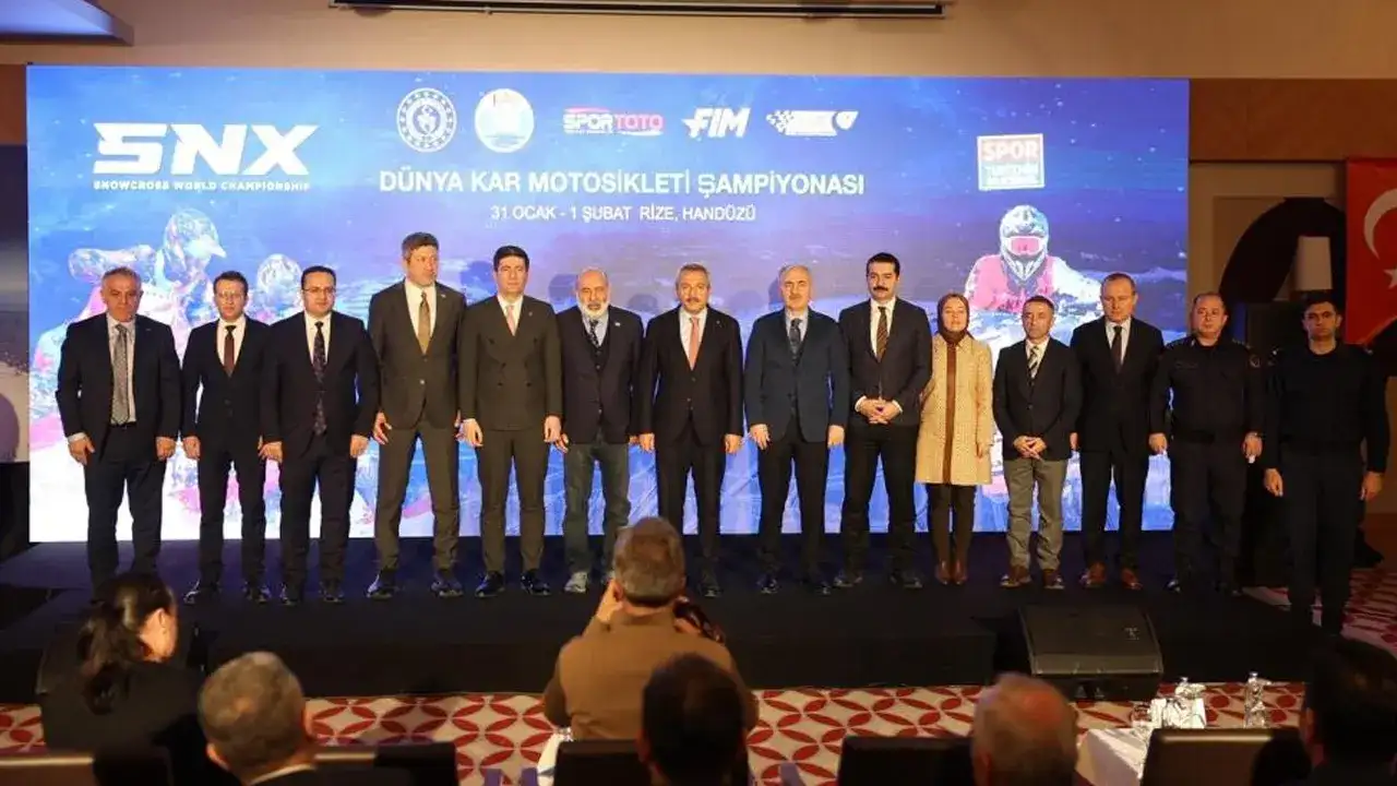 Dünya Kar Motosikleti Şampiyonası Handüzü’nde tanıtıldı