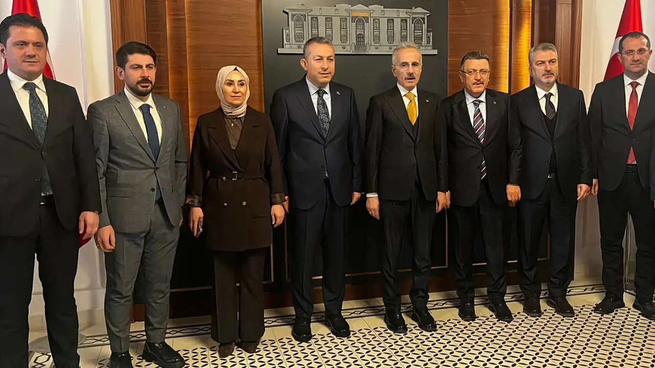 Bakan Uraloğlu’ndan Vali Tahir Şahin’e ziyaret