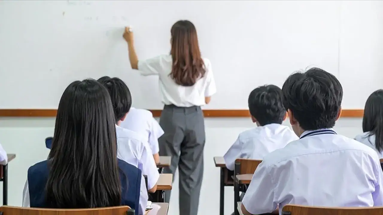 Öğretmenlik yolu uzadı: Trabzon’da akademi eksikliği