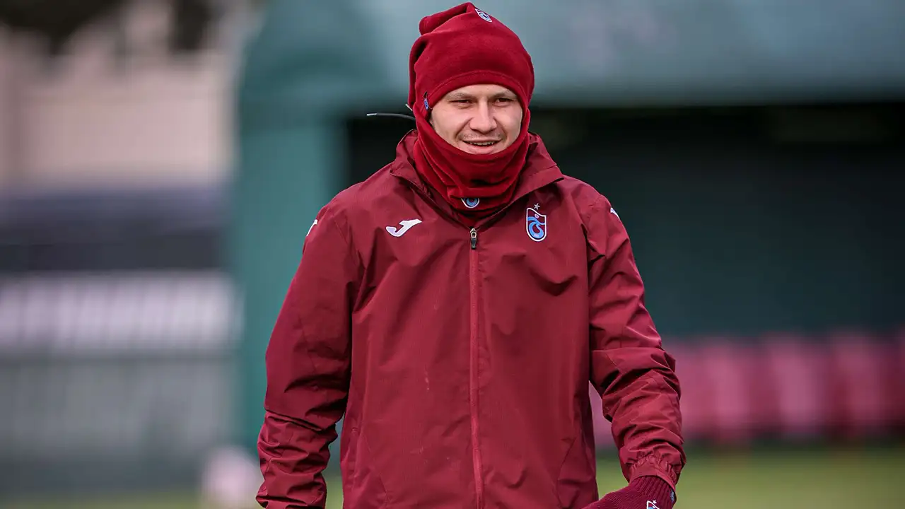 Trabzonspor’un yıldızı Zubkov’da kafa karıştıran paylaşımlar “Yanlış yerdeyseniz hiçbir değeriniz yok”