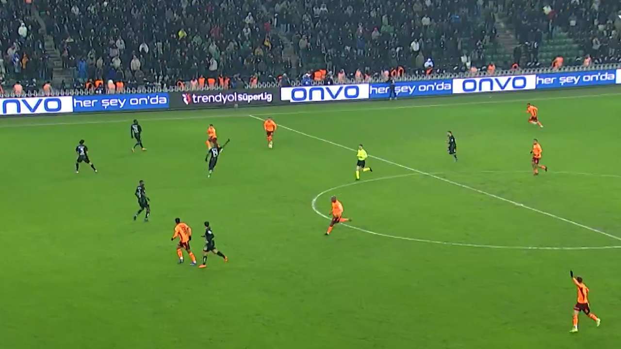 Resmi karar verildi: Ernest Muçi Süper Lig’de zirveye oturdu