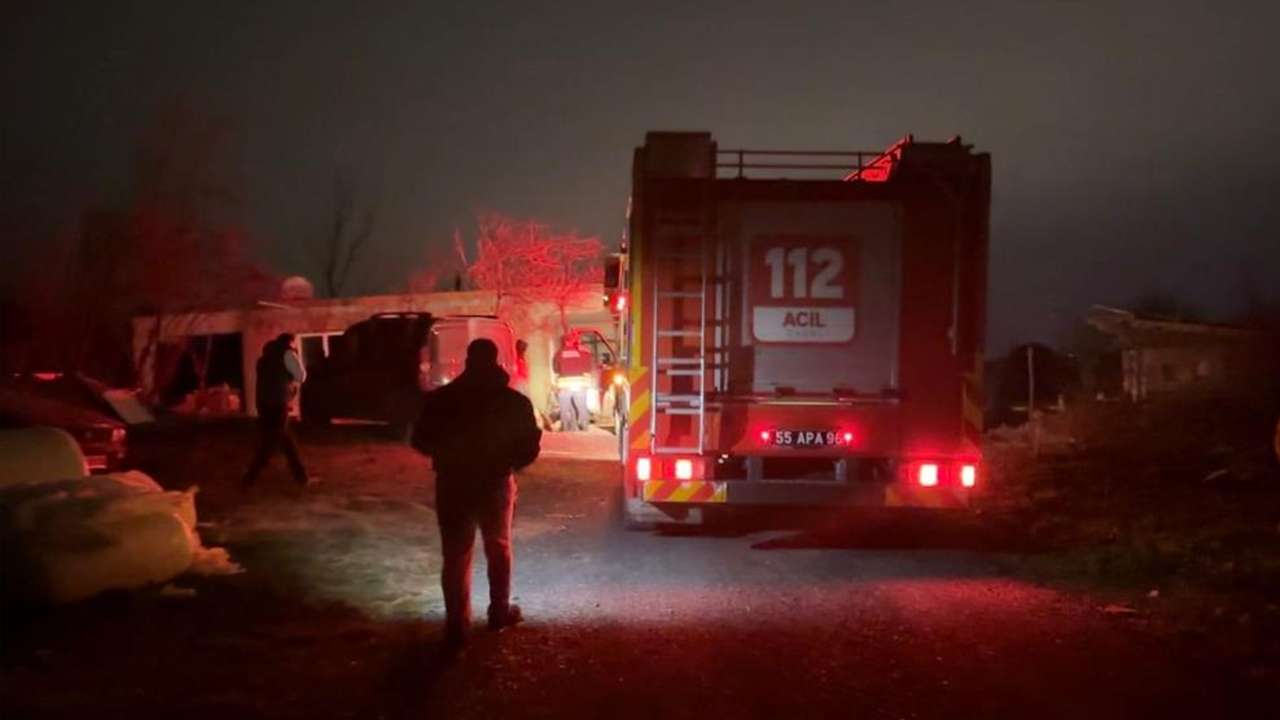 Bölgemizde akılalmaz olay: Kaynar suya benzin dökünce hastanelik oldular