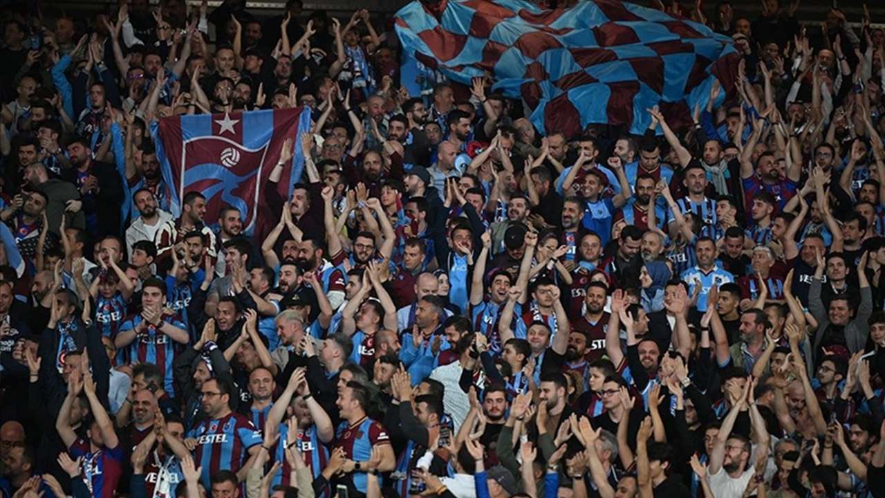 PFDK'dan Trabzonspor'a ceza yağdı: Hem para hem tribün kapatma