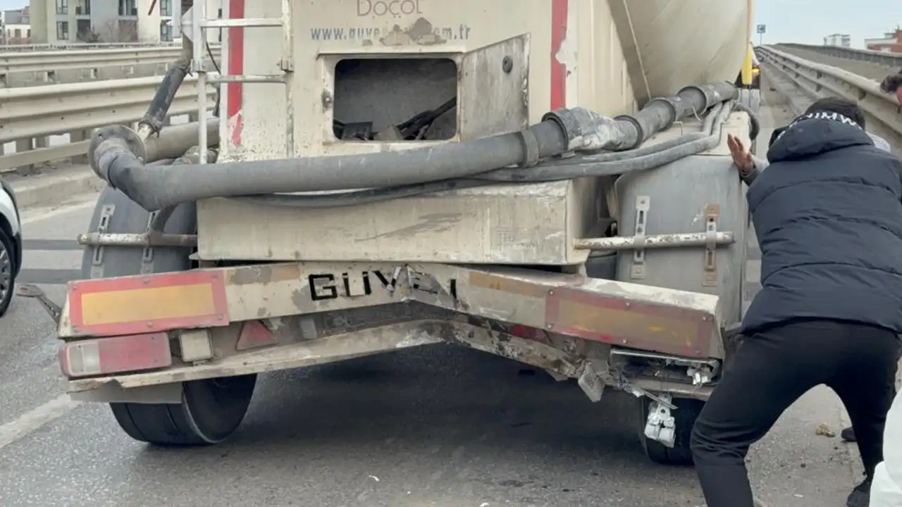 Samsun’da viyadükte kaza: Otomobil tankere çarptı