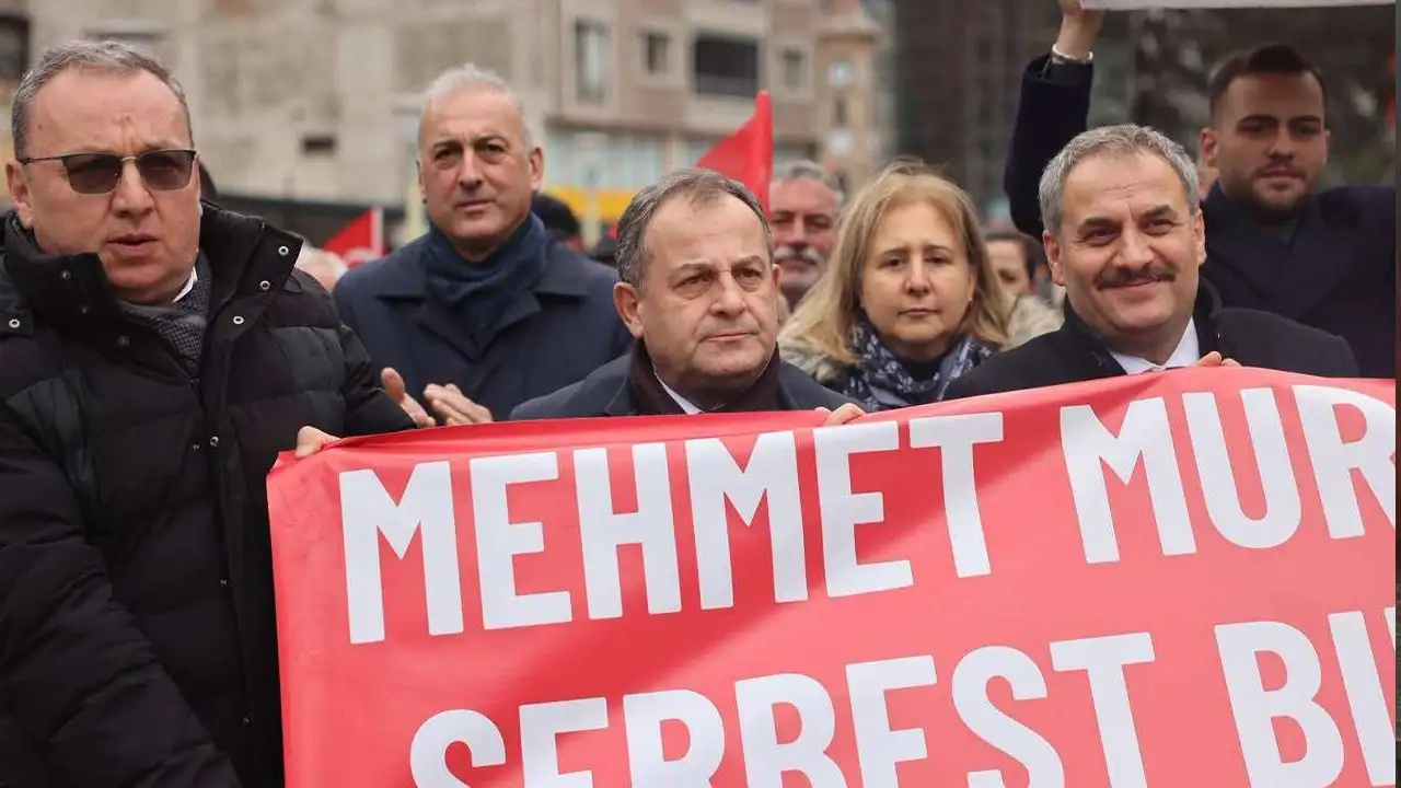 Murat Çalık’a bu kez de Anahtar Parti sahip çıktı