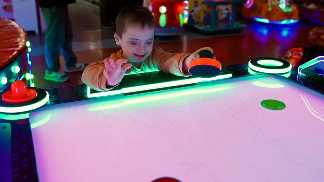 Trabzon’da özel bireyler Neşeli Saatler etkinliği ile eğlendi