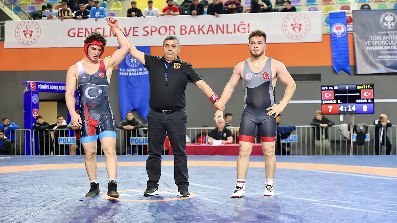 23 Yaş Altı Türkiye Güreş Şampiyonası Trabzon’da başladı