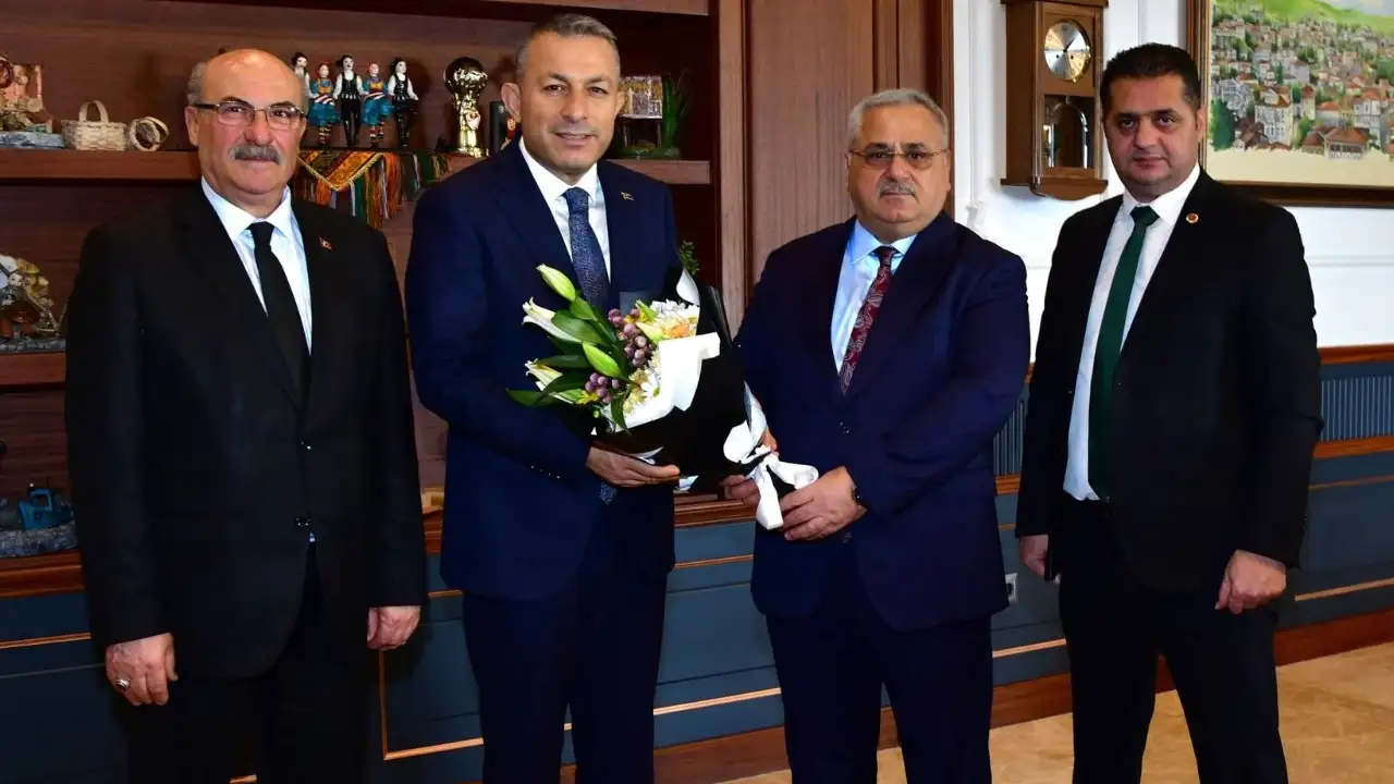 Muhtarlardan Vali Tahir Şahin’e hayırlı olsun ziyareti