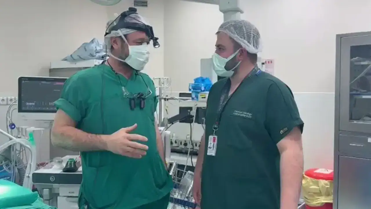 Trabzonlu doktordan felç riskini azaltan yeni cerrahi teknik