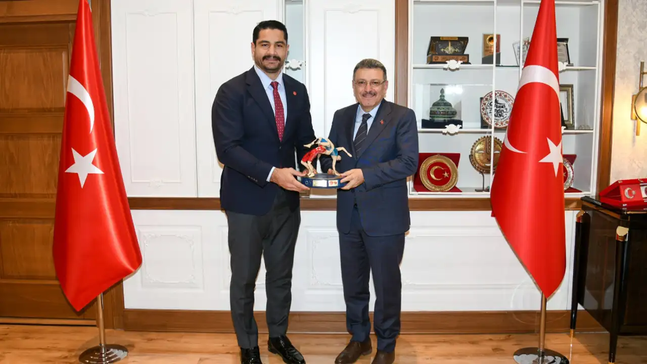 Taha Akgül’den Trabzon’da yoğun program: Vali Şahin ve Başkan Genç’i ziyaret etti