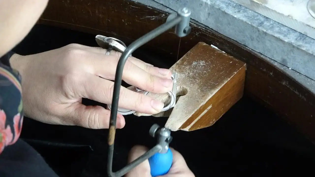 Trabzon'da 40 yaşından sonra mesleğini buldu: Takı tasarımcısı oldu