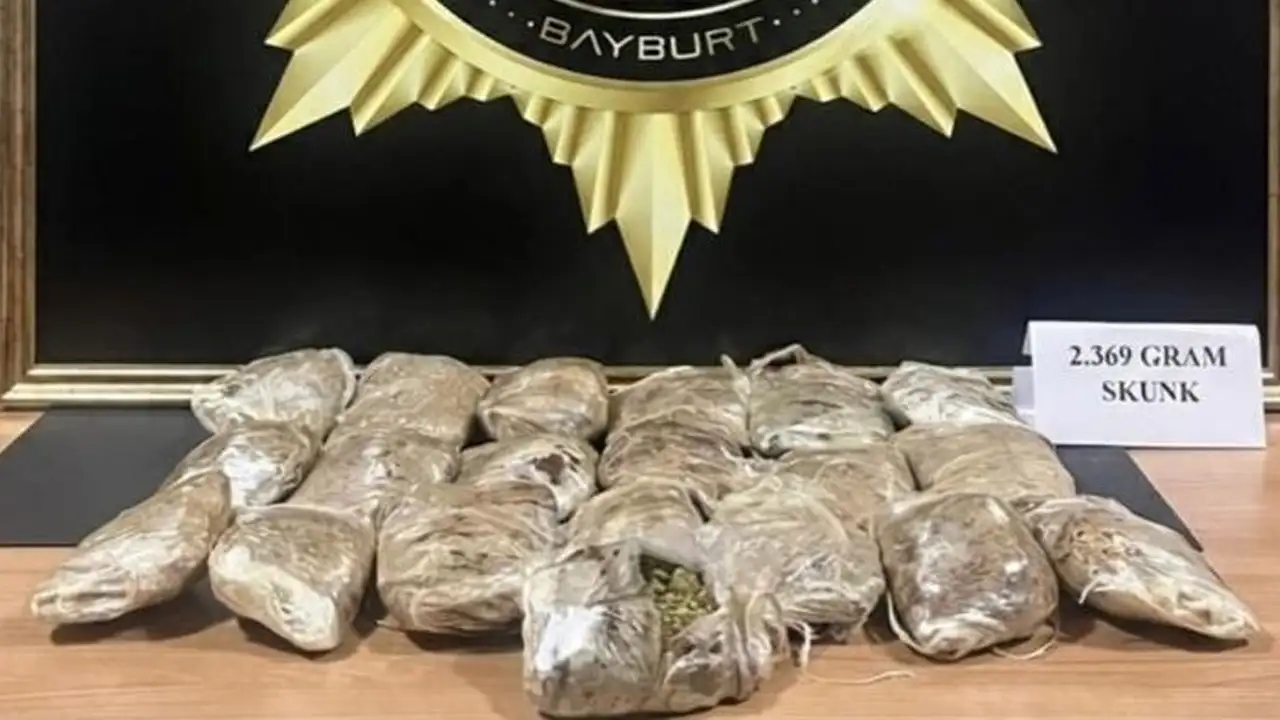 Bayburt’ta 2,3 kilo skunk ele geçirildi: 1 tutuklama
