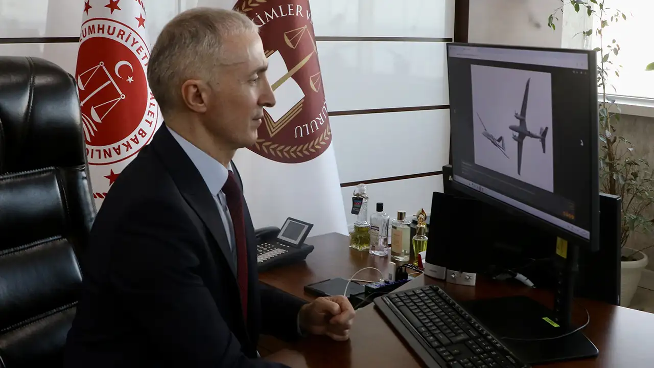 Trabzon Cumhuriyet Başsavcısı Çelik, AA’nın “Yılın Kareleri” oylamasına katıldı