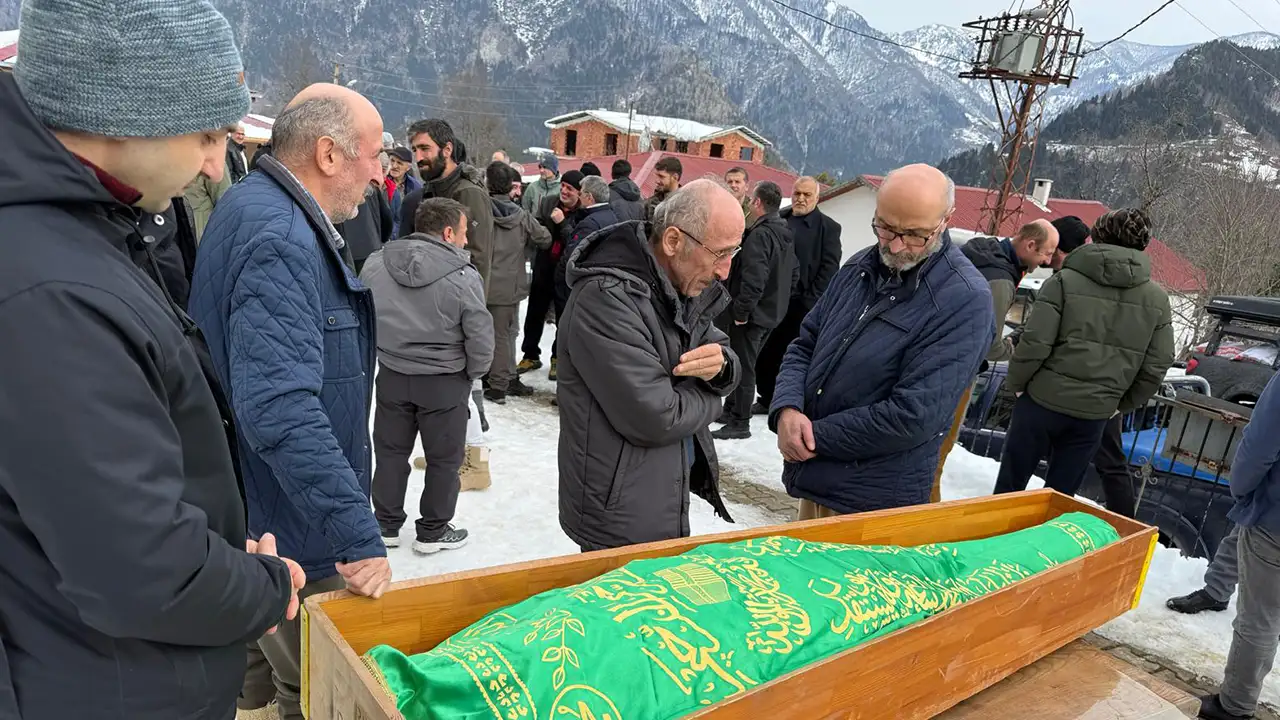 Artvin’de kahreden son: Gürcistan üzerinden kurtarılan yaşlı adam hayatını kaybetti