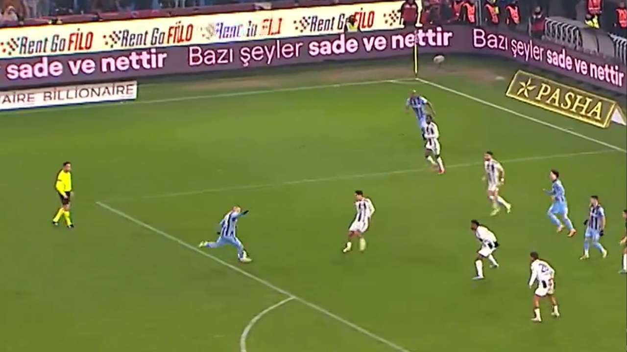 Trabzonsporlu yıldızın golü dudak ısırttı: Süper Lig’de haftanın en iyisi seçildi