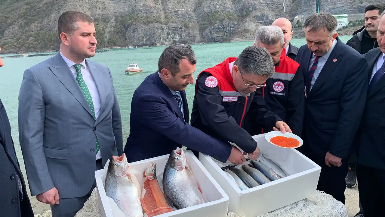 Bakan Yumaklı: Su ürünleri ihracatı 2,3 milyar dolara ulaştı