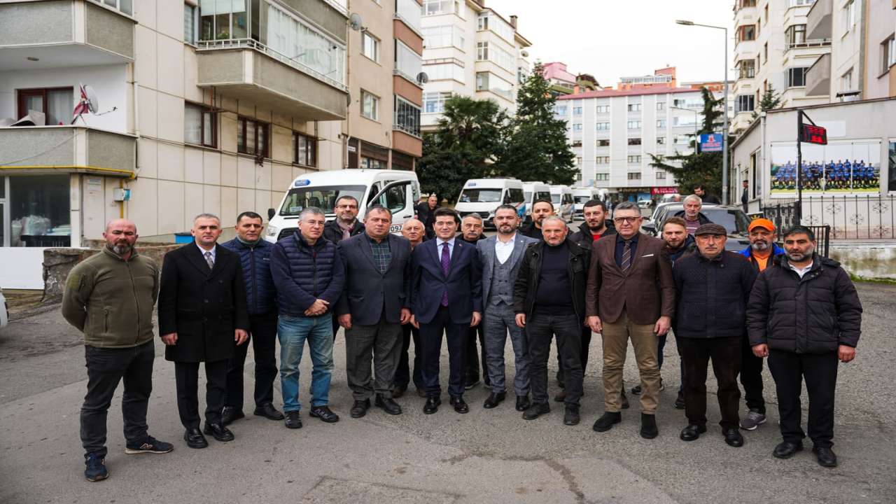 Başkan Kaya'dan Kur’an Kursu–Fatih–Ayasofya Durağı’na ziyaret: Esnafı dinledi