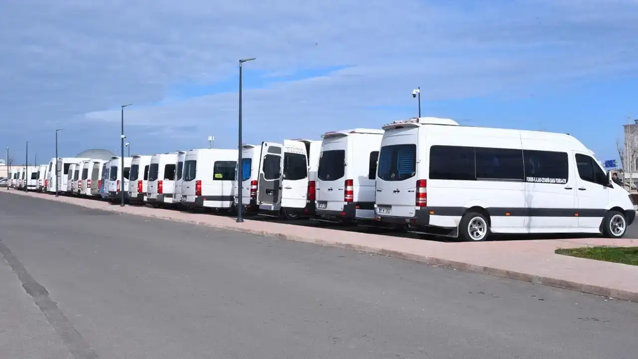 Trabzon’da dolmuş düzenlemesi şoför esnafına anlatıldı: Yeni uygulama 9 Şubat’ta başlıyor