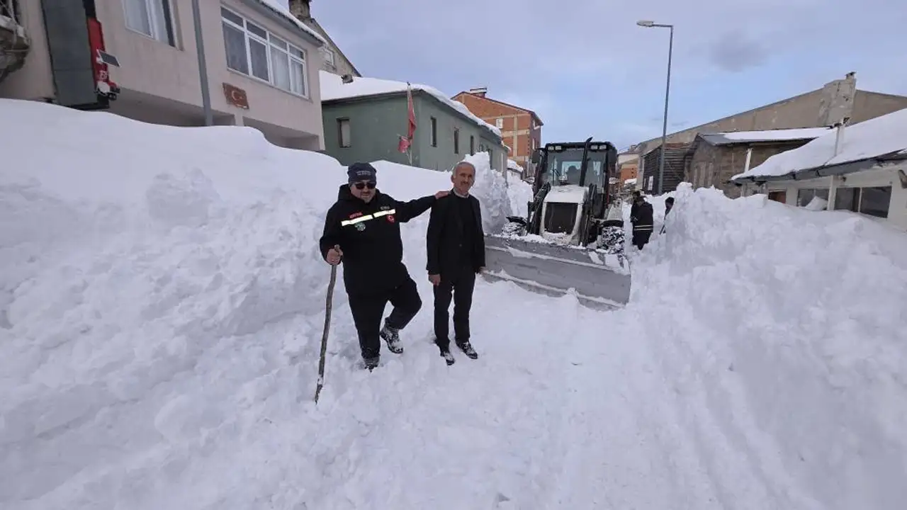Giresun'un Bektaş Yaylası kar altında: Kalınlık yer yer 2,5 metreye ulaştı