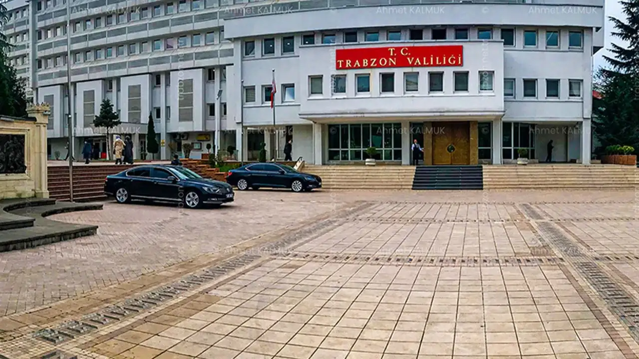 Trabzon İl Milli Eğitim Müdürlüğüne Bağlı 2 Adet Yapının Hurda Karşılığı Yıkım işi