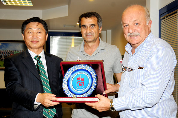 Kore'den Trabzonspor'a ziyaret