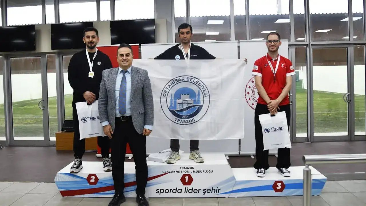 Ortahisar Belediyesi sporcusu Buğra Selimzade bölge şampiyonu